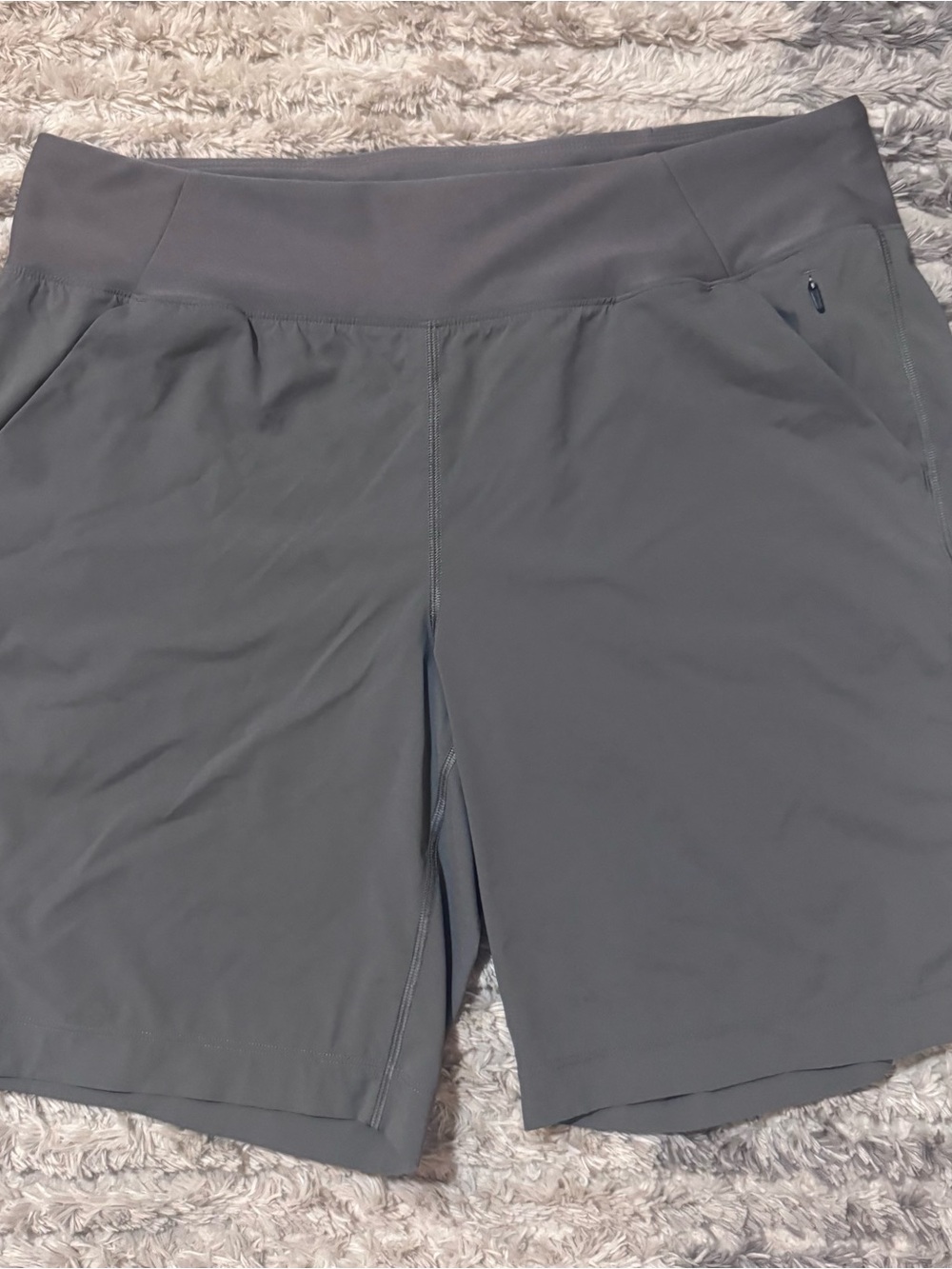 Prana Women's Gray Hiking  Shorts 9.5”